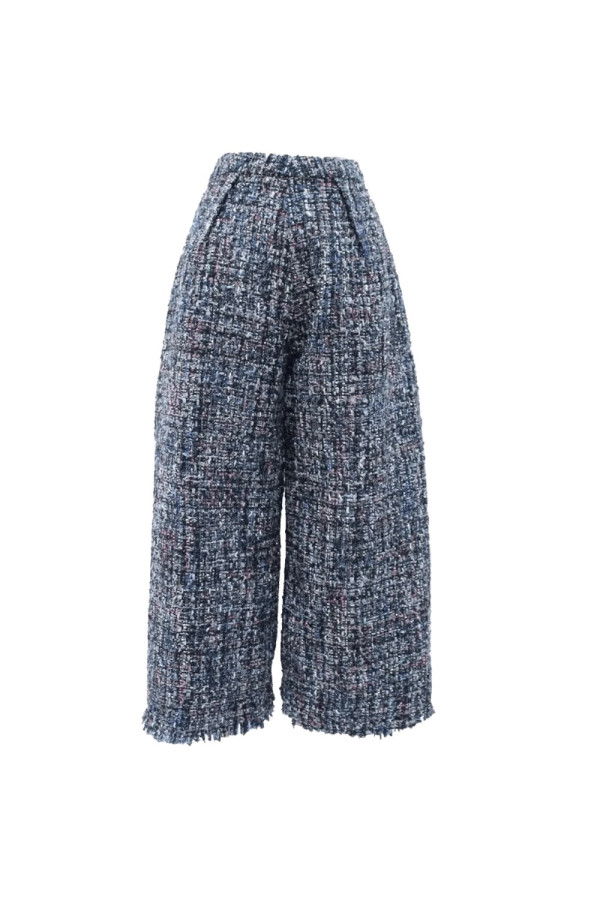 https://stylease-live.satuvisidigital.com/uploads/products/02HMq6RKXpxEOeVsJmCC5QIJWxbWPiJNISL3qdf3.jpg