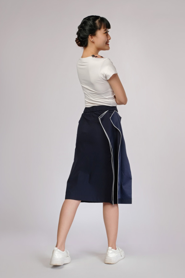 https://stylease-live.satuvisidigital.com/uploads/products/0MTmquuuJRd2DLI1ltLqqYKFtqaFEdQnX0J265qt.jpg