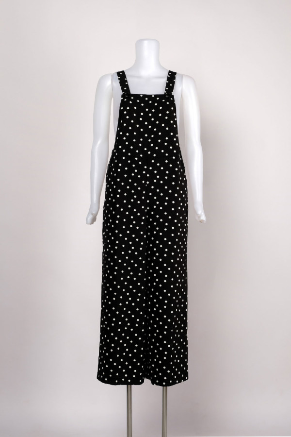 https://stylease-live.satuvisidigital.com/uploads/products/135vFPAPFQXmjZrB1f9iU5RksBQxKAK5pVBJT0rn.jpg