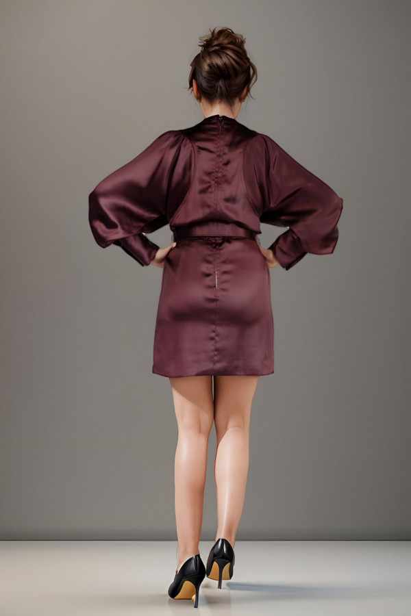 https://stylease-live.satuvisidigital.com/uploads/products/2k6CfZmxMUR70iTdkw1qorolyrHcFxqnNtKzp8qv.jpg