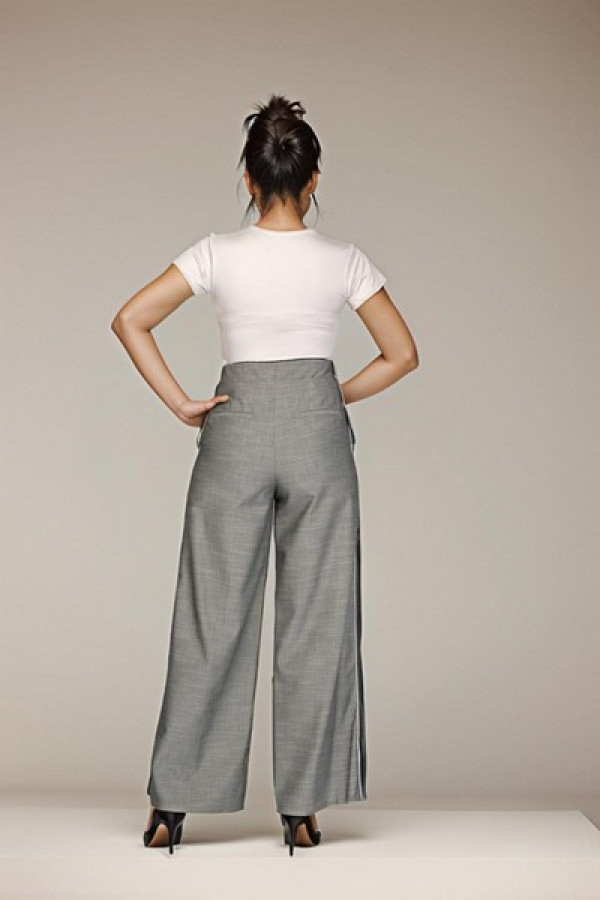 https://stylease-live.satuvisidigital.com/uploads/products/3oPSSqhPVvVXtmJPSbe20dOBJodDMzOsT3BZjaE8.jpg
