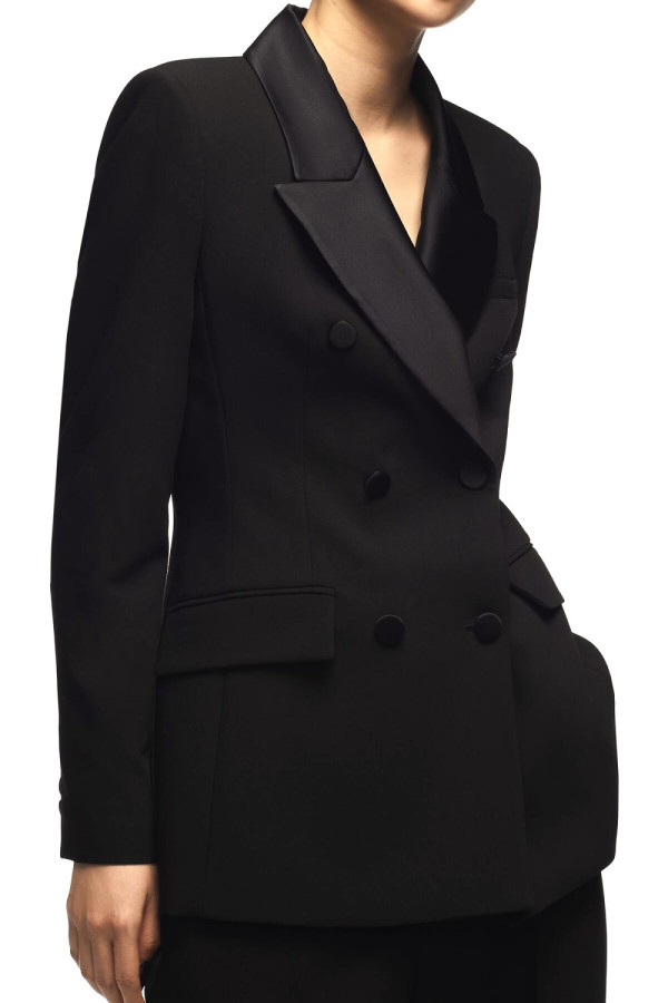 https://stylease-live.satuvisidigital.com/uploads/products/3vbD45IHv7VXi0ZPe1rh0Lm4V4QyBJDrkYfYJ6SG.jpg