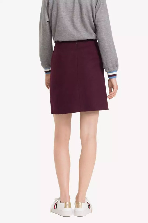 https://stylease-live.satuvisidigital.com/uploads/products/5zaFqAqMYjCN2AHJTO0KtTbVFJiFUvOu2OWVayxr.jpg