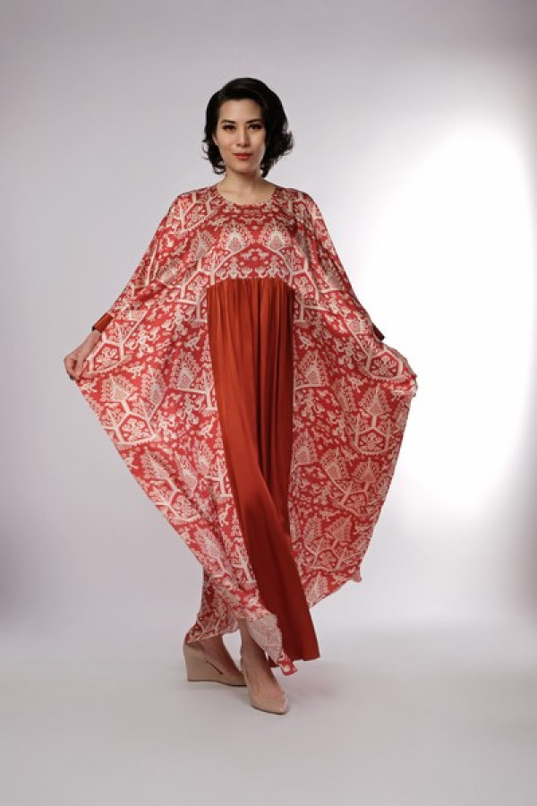 https://stylease-live.satuvisidigital.com/uploads/products/64XSzF7tObGYNUXJSwUi09yBM3ApL4f0LDxVlYI7.jpg