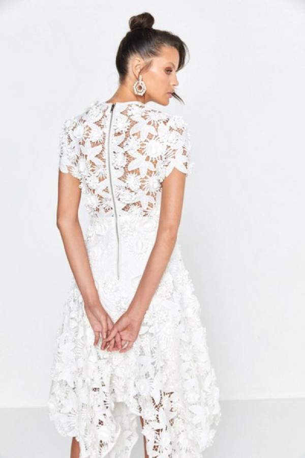 https://stylease-live.satuvisidigital.com/uploads/products/6X2xkx92R0aacFH9lK2ggjSiVZ5CCFGvhivRFFcL.jpg