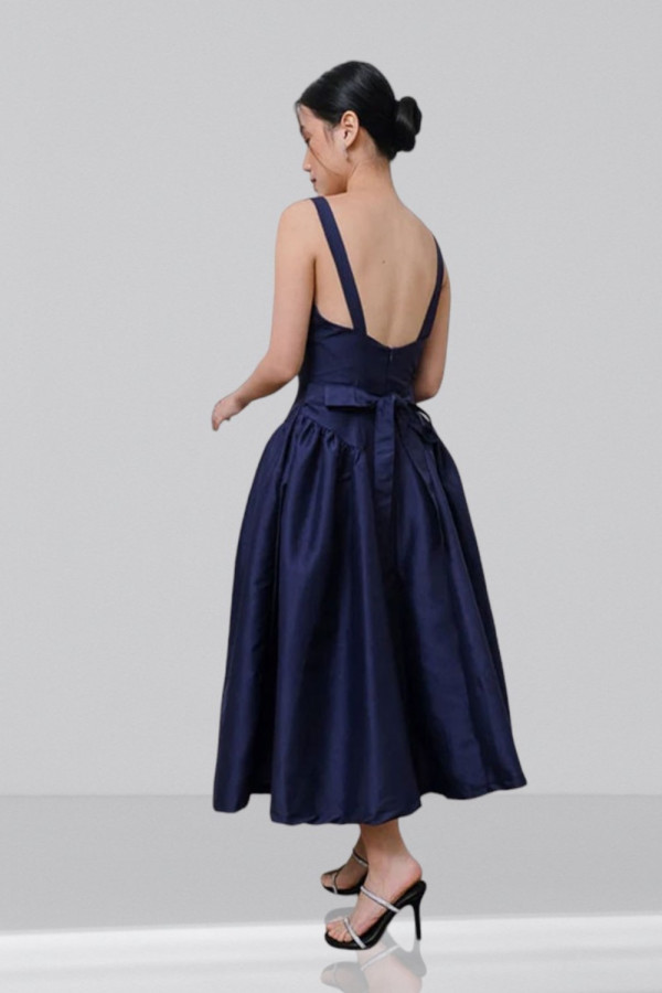 https://stylease-live.satuvisidigital.com/uploads/products/75g8y6CZc2tRnzvbF8P3cDDvDYY360HV3lvJXCzo.jpg