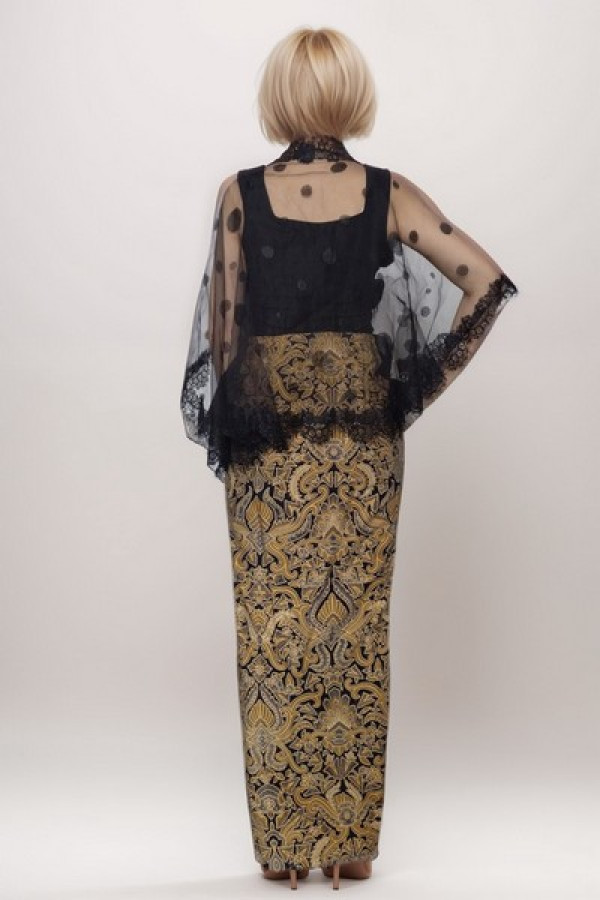 https://stylease-live.satuvisidigital.com/uploads/products/7d86yG84lLctixmT8FGudMUeVEQ7GcYMaLKVKXf4.jpg