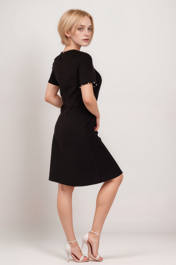 https://stylease-live.satuvisidigital.com/uploads/products/7dcE05STOz2J9RfjQTkJqaA1ixxeMRWMLivES13X.jpg