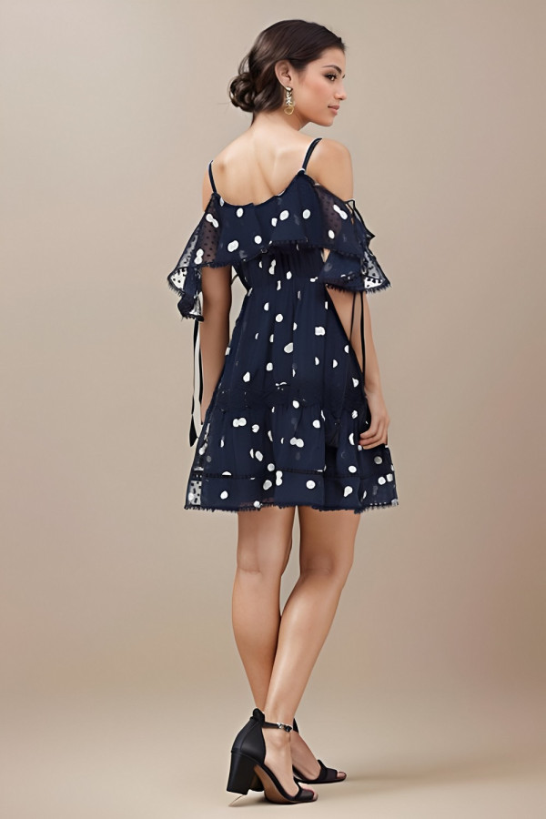 https://stylease-live.satuvisidigital.com/uploads/products/9Hxw0I2KTZxb0szezma2V9LkTNIystPnQJ1lrJa0.jpg