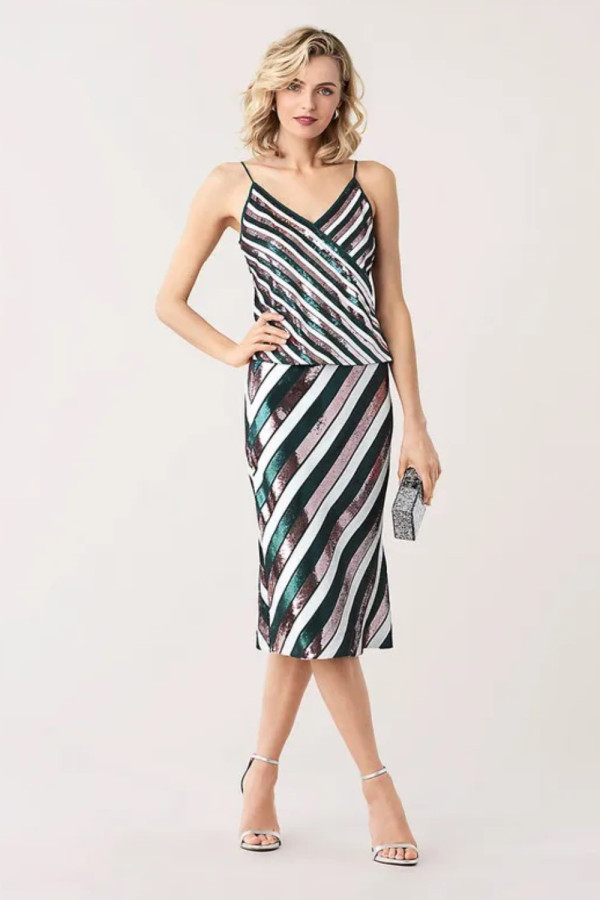 https://stylease-live.satuvisidigital.com/uploads/products/CjIwaLrzzmZWN3dJk7PcMMqWFvPyn4XnadhbCMXy.jpg