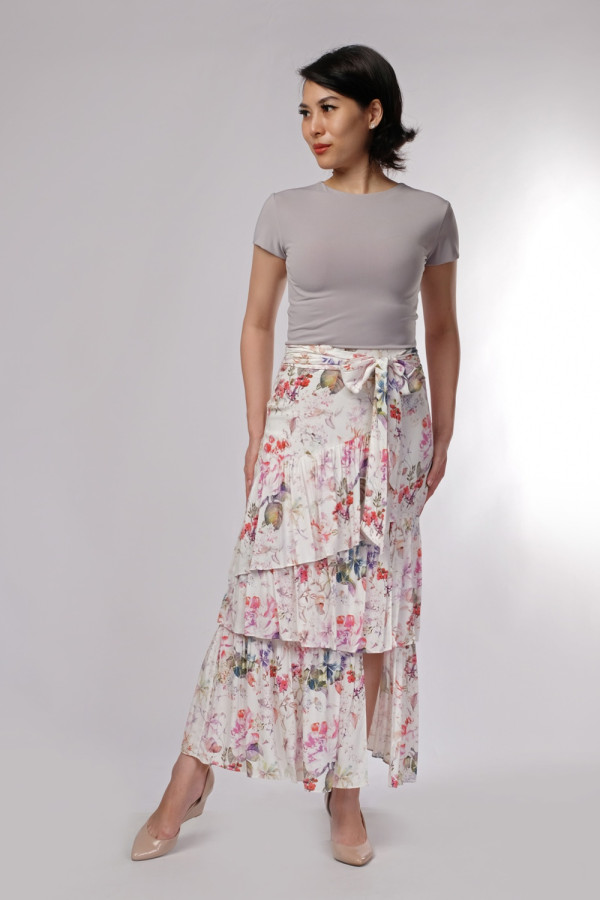 https://stylease-live.satuvisidigital.com/uploads/products/CkaOtwKj6o5CZAx09Q7yLVsMpQPKqRTQ5tuFJglZ.jpg