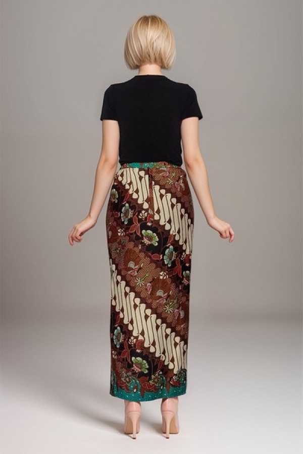 https://stylease-live.satuvisidigital.com/uploads/products/CnEzKIMSkojYNwut0uFYvY537Ylyug2bKOBxby3K.jpg