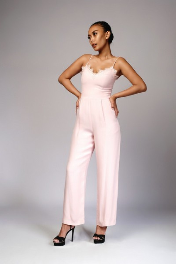 https://stylease-live.satuvisidigital.com/uploads/products/FWc3weFiSni74gvmu0RxycOEy0f8VUxaNR7bTQ6l.jpg