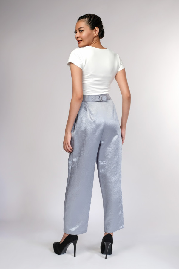 https://stylease-live.satuvisidigital.com/uploads/products/Fenw1fhjmZhoIDJwyinI9lprdIL8WHnMD0ctmp4W.jpg