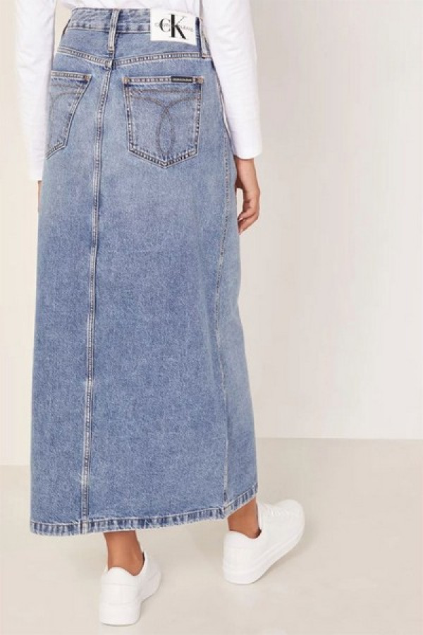 https://stylease-live.satuvisidigital.com/uploads/products/HXGZUQNrcaptKCLbFTptOoOimbqMN072wK3dOzNa.jpg