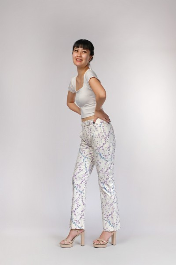 https://stylease-live.satuvisidigital.com/uploads/products/Iv8AezeuWsz3Vgemg8GK0Psxn0B23fDk3mEsIPYX.jpg