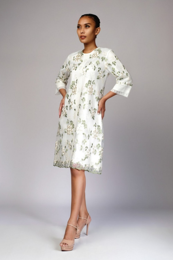 https://stylease-live.satuvisidigital.com/uploads/products/JA7l87VLPRG1TzWZgeSLNSyZIRGpQ6aWPc6ormCY.jpg
