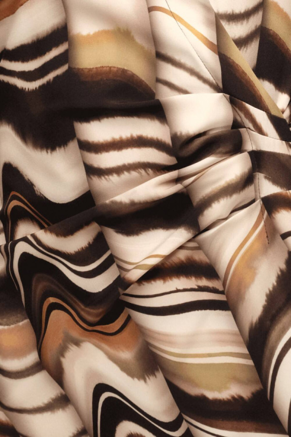 https://stylease-live.satuvisidigital.com/uploads/products/JmIG9El4s8x8dDfch6iiOx9yLKKNKSZLasLuEWEe.jpg