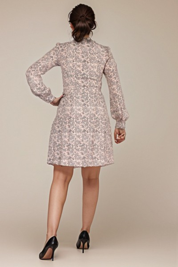 https://stylease-live.satuvisidigital.com/uploads/products/JtU2gTtulUT3H3K1eEvslVRyzGUPXcFzKbItVWaz.jpg