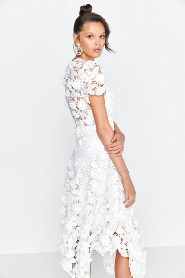 https://stylease-live.satuvisidigital.com/uploads/products/K3XdkIIfq0WF3o8DbFdnDjpnryLcbg2kScHGurdq.jpg