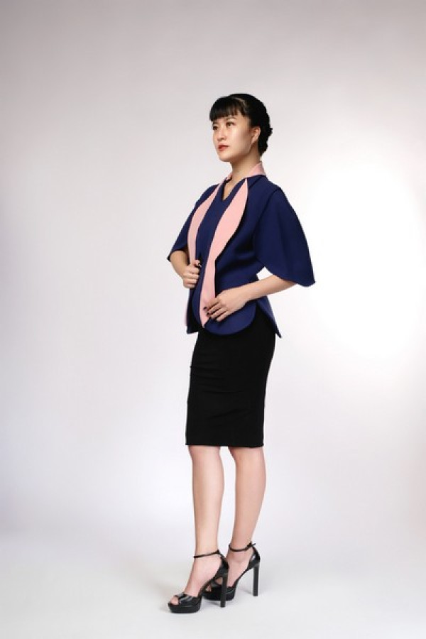 https://stylease-live.satuvisidigital.com/uploads/products/KLVrhKCw1x8xxYKerwJh8C8mnFDROtnI924Pa1lp.jpg