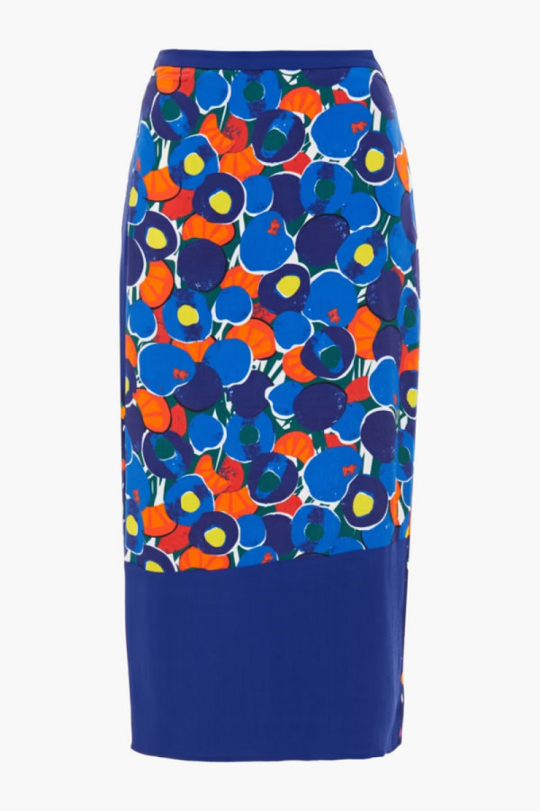 https://stylease-live.satuvisidigital.com/uploads/products/KaroqabObWzorCGzBwUwFnPM2l15mNVZy68n36kZ.jpg