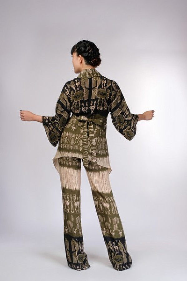 https://stylease-live.satuvisidigital.com/uploads/products/M6SYGhulVlpcQlOwYeGpgbVcAYw0aRMKSr2Yn1R2.jpg