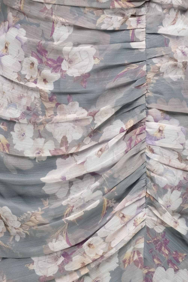 https://stylease-live.satuvisidigital.com/uploads/products/Mws0pVyw1s4nRJrjRMD32Dch7eOgQskFvQS2h3Er.jpg