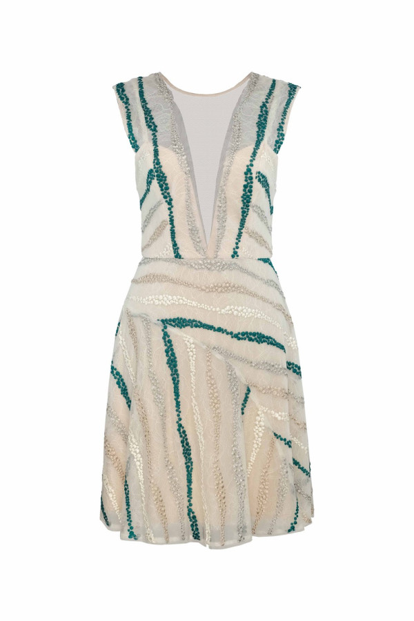 https://stylease-live.satuvisidigital.com/uploads/products/OIJVLaPlc1fNDpRunjw04T00WnKt5uWHsItpClKT.jpg