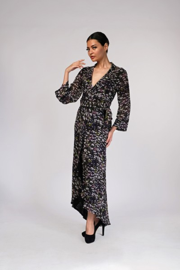 https://stylease-live.satuvisidigital.com/uploads/products/PGvai7z1jDIIdfWy2pemA2yyaAPkOBfPVQ9YiwGh.jpg