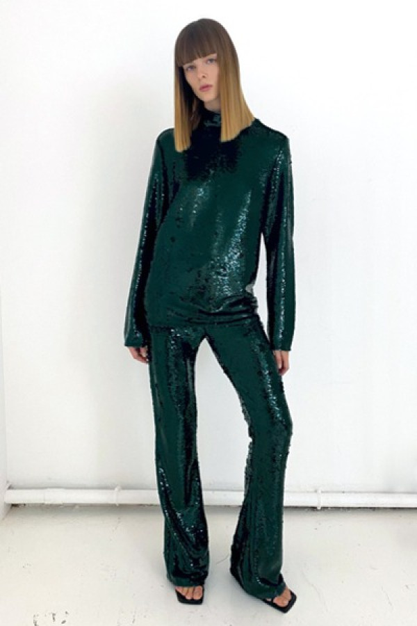 https://stylease-live.satuvisidigital.com/uploads/products/PycMfzyUlIvZxsMktdGI2fheSIBW4DwDR8RcmXxq.jpg