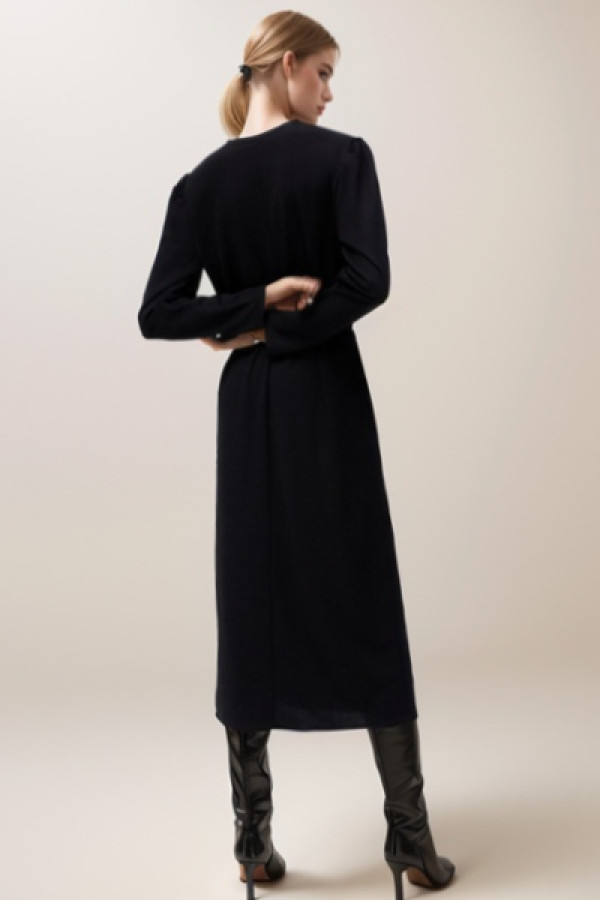 https://stylease-live.satuvisidigital.com/uploads/products/SNfjzyMiKLRdVjPq9Qieq0NrLSARZm4LrFowV8zi.jpg