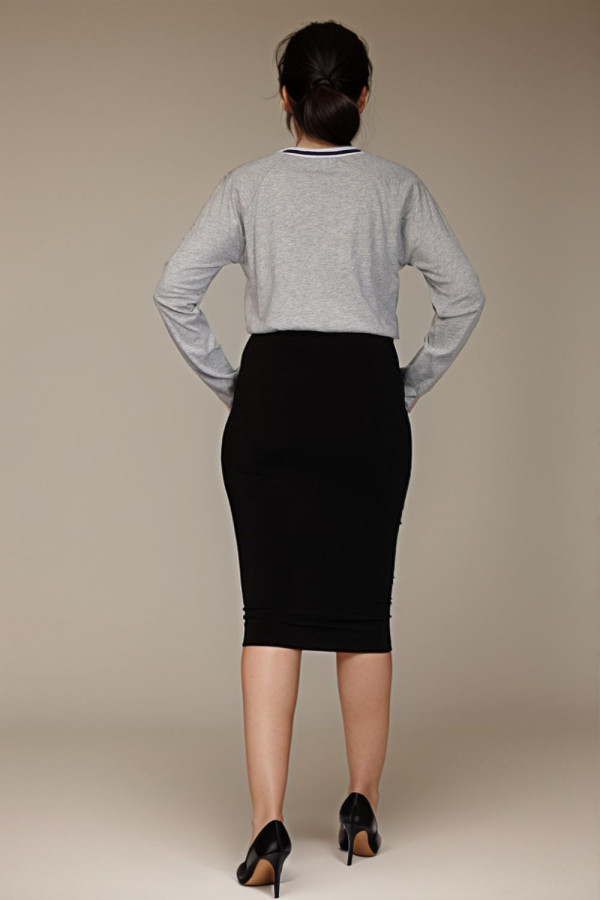 https://stylease-live.satuvisidigital.com/uploads/products/VYrkdxegMNGz95KLD0ZWjYRHlQPK7fAvtc5XN7cn.jpg