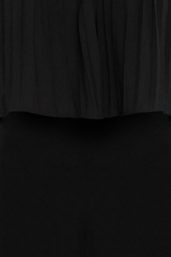 https://stylease-live.satuvisidigital.com/uploads/products/Vfo9FU2vCB0Rdxk7Z9tkfBour3OePezt0H0Z9K2s.jpg