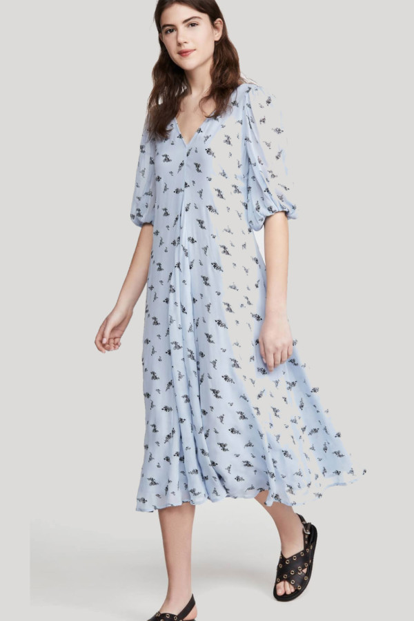 https://stylease-live.satuvisidigital.com/uploads/products/WBghRFShOMhOYhNgoZcnl4IYHkNVmOZ6NQQ5fTxK.jpg