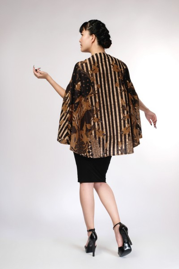 https://stylease-live.satuvisidigital.com/uploads/products/XgHYSOuBGgzSMSTAIvqzSWCBtLavb72larH7E9ZF.jpg