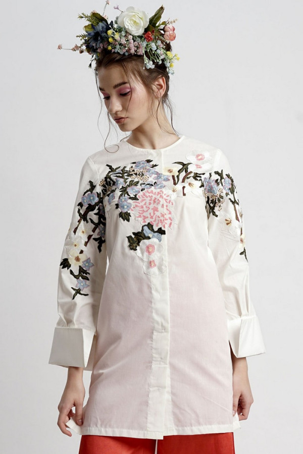 https://stylease-live.satuvisidigital.com/uploads/products/bzIqep5sj4A80HomKNx5vmtnw135FEUirufsi6Ls.jpg