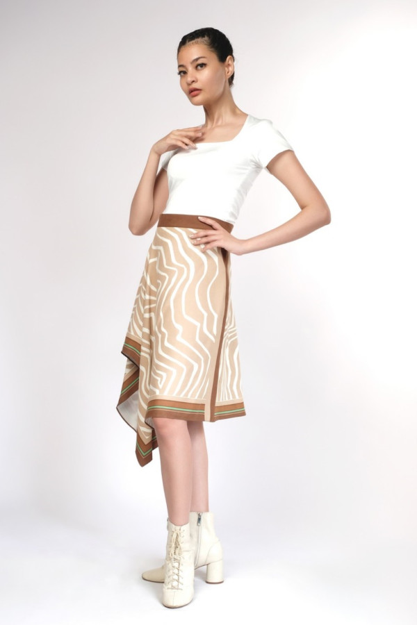 https://stylease-live.satuvisidigital.com/uploads/products/c2P7SQwWzP8hy82ohNFIPZ13PaHXYYBrYgyhdke0.jpg