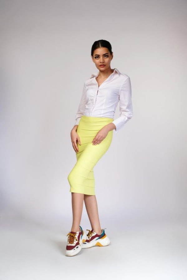 https://stylease-live.satuvisidigital.com/uploads/products/ckplZlzrX24hLNGfFXEfyzmEl6NdktUGGTcdvBlH.jpg
