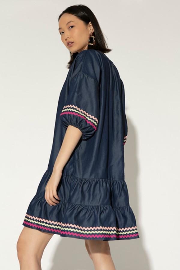 https://stylease-live.satuvisidigital.com/uploads/products/e2Bl1AA9HDQzDGGKmx5SQgzJ6Q5Pj38tAJUq6FPH.jpg