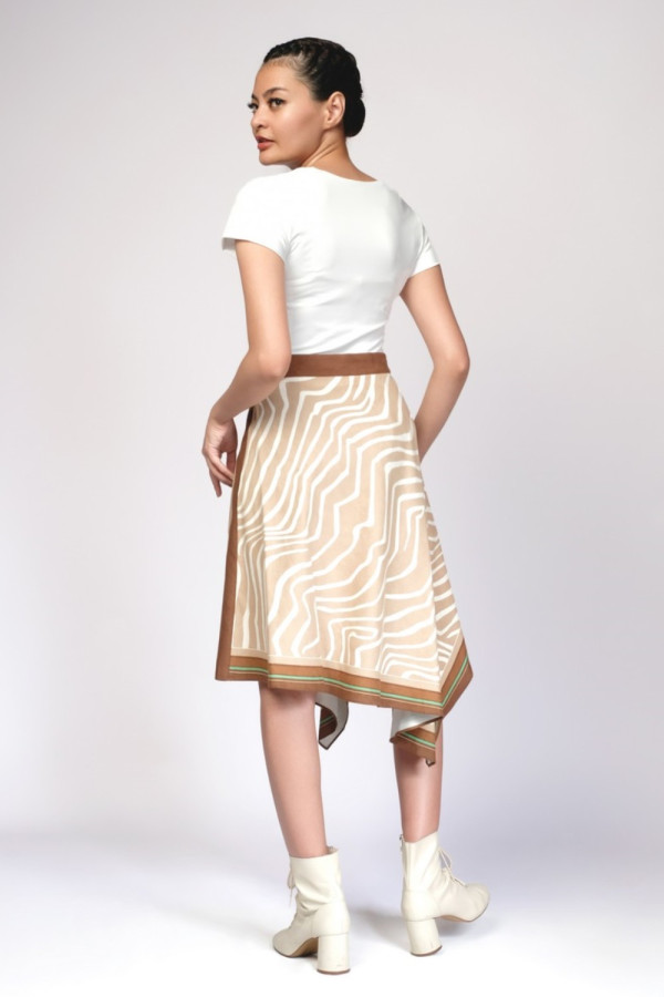 https://stylease-live.satuvisidigital.com/uploads/products/e6tpf6uZNwPLaxf6tYF6uy0nyPikff8mG1Qpu99H.jpg