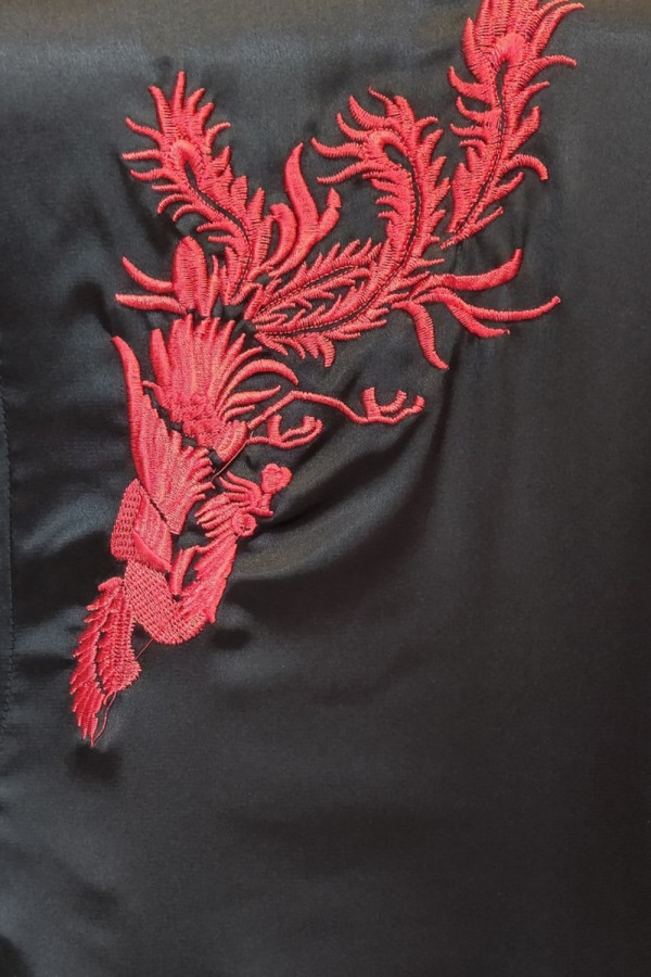 https://stylease-live.satuvisidigital.com/uploads/products/eLO1dhw7hz1fdGQVb4rPpUkBCgRxCyPpLqA0ZBo2.jpg