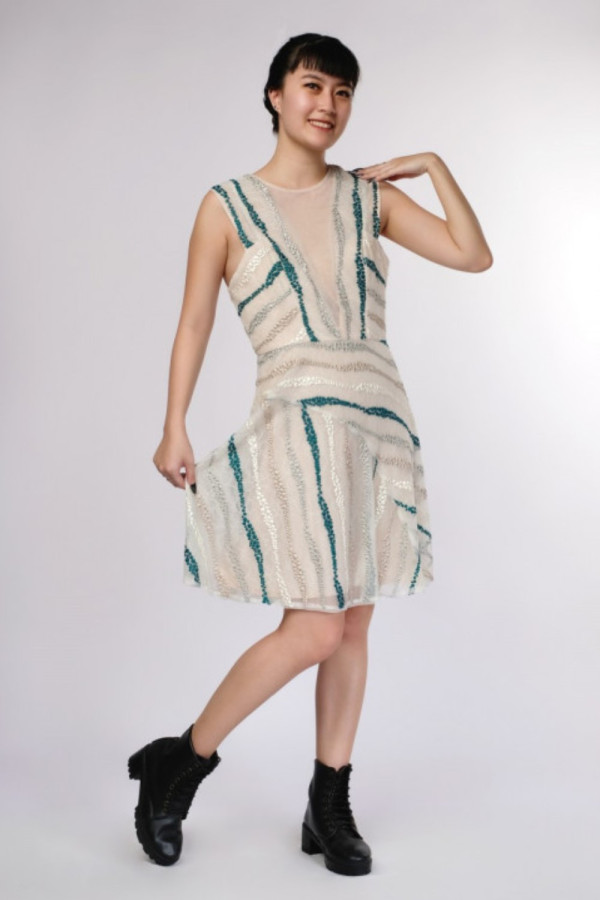 https://stylease-live.satuvisidigital.com/uploads/products/eLZPiynJrTxzGziJLk1HqtYFR6AZbBEGpi7cRwpd.jpg
