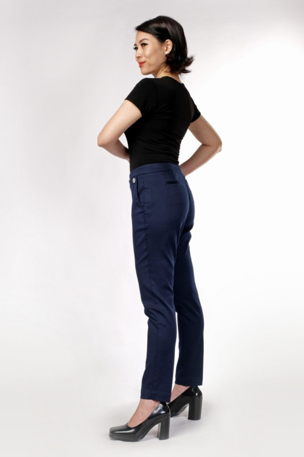 https://stylease-live.satuvisidigital.com/uploads/products/fBMHKfhopDvlgfl2ezf3LHHU0ZQsvOOETOjJEu8Y.jpg