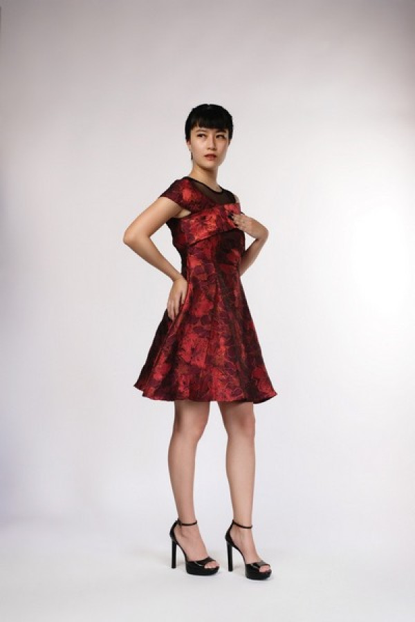 https://stylease-live.satuvisidigital.com/uploads/products/gjcdipC9FRcssbtSUTTI15JUc8BgqRExBJbNVvps.jpg