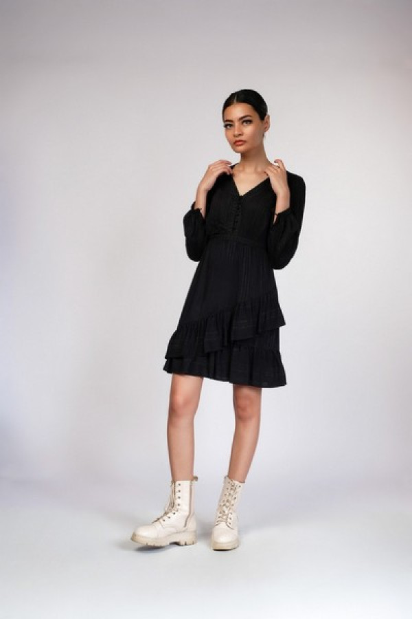 https://stylease-live.satuvisidigital.com/uploads/products/gtNbeOVIDoMC5pQYg226hD2r5rwOuvUqCe7c2ciy.jpg