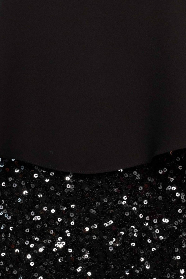 https://stylease-live.satuvisidigital.com/uploads/products/h7wTzQzdE94pPOi3gnI2QzAUT2KjLxQpn7QM98IW.jpg