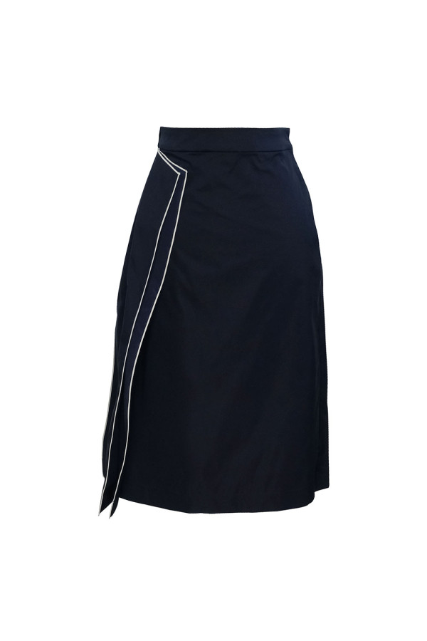 https://stylease-live.satuvisidigital.com/uploads/products/iqpolkwNKQWtQIZQ5E9VzGNQcuea9iFdVkbpyIYc.jpg