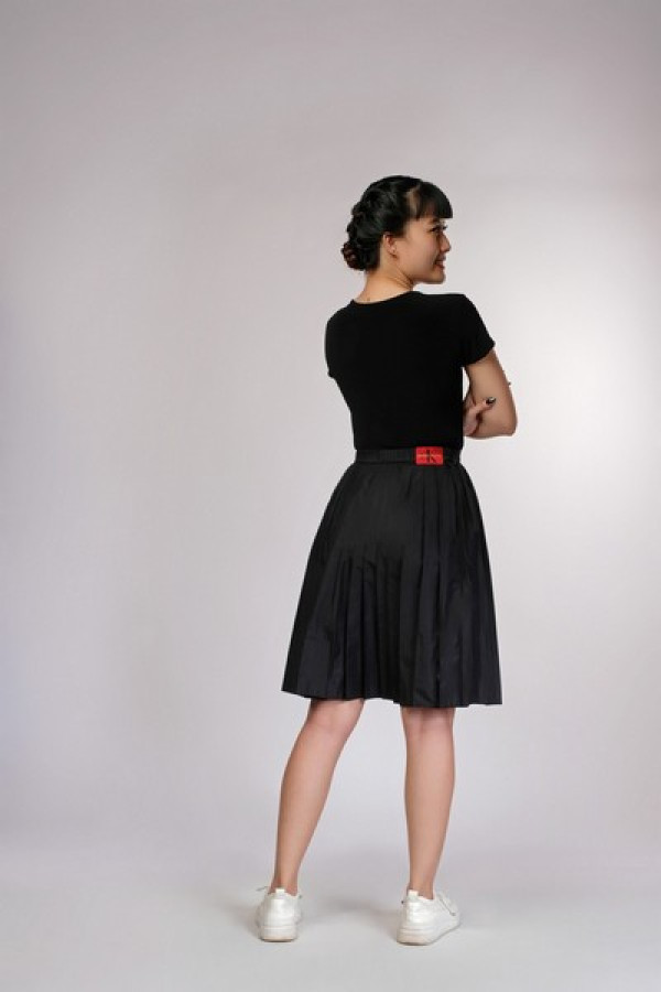 https://stylease-live.satuvisidigital.com/uploads/products/j5kCQrqnCjyAVZYhkHkRPkrXb6ZVkru0RHwMbukg.jpg