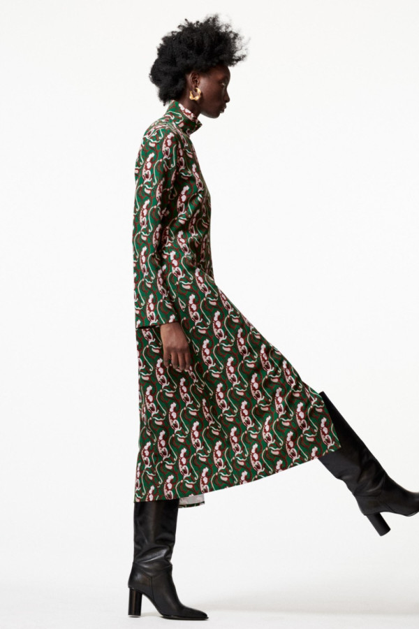 https://stylease-live.satuvisidigital.com/uploads/products/kMYMIGEHFIg0kSJKczjdccYoYATVXzFgekHEirsb.jpg
